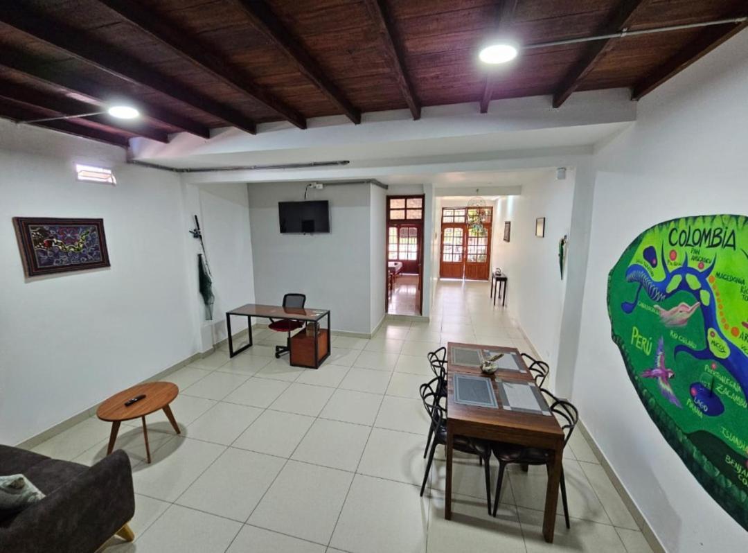 Kanaq Hotel Tours Λετίσια Δωμάτιο φωτογραφία