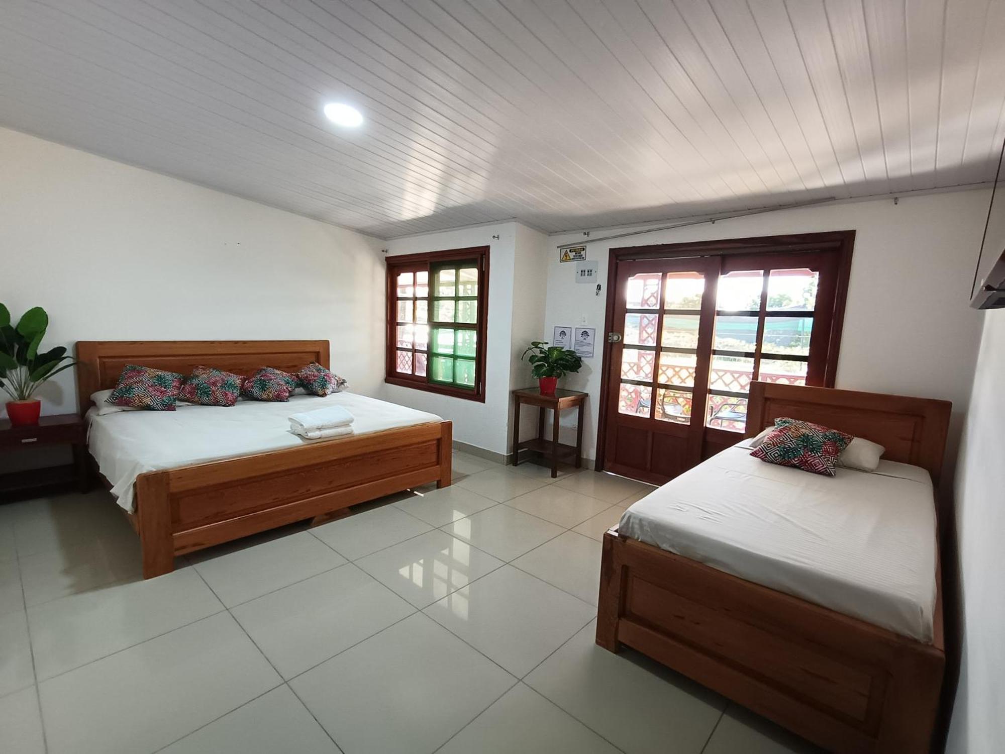 Kanaq Hotel Tours Λετίσια Εξωτερικό φωτογραφία