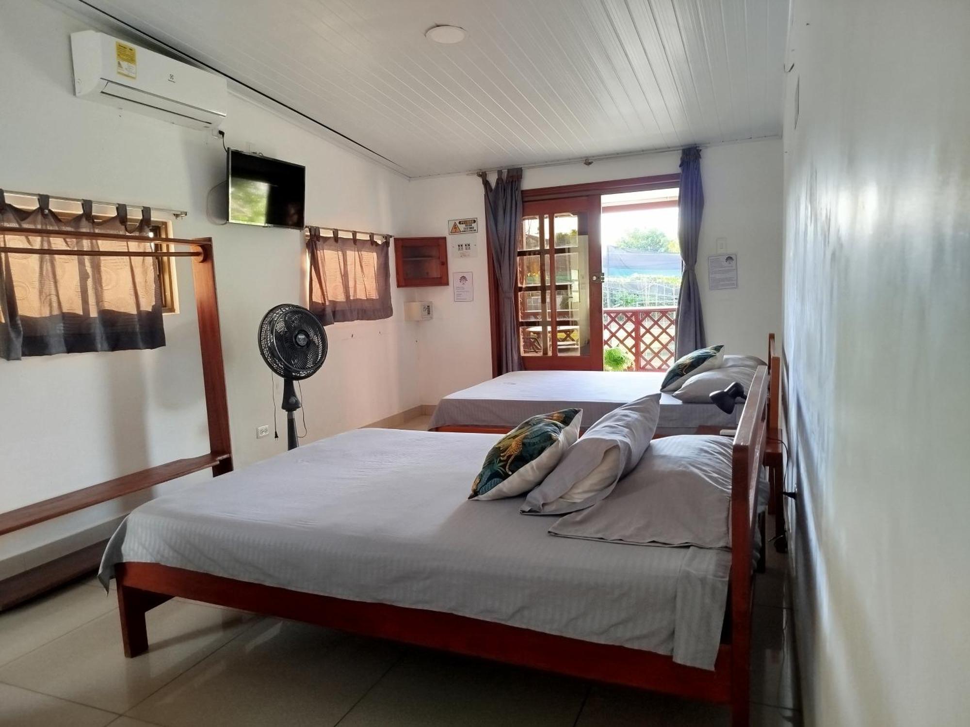 Kanaq Hotel Tours Λετίσια Εξωτερικό φωτογραφία